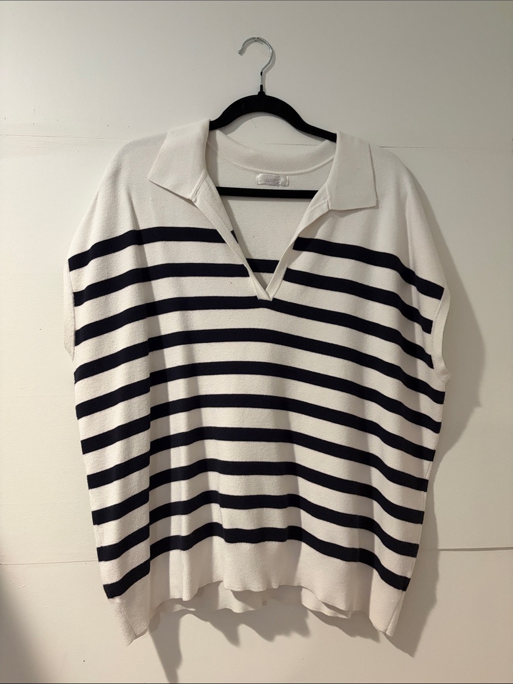 Striped V-Neck Collared Sweater - White & Navy